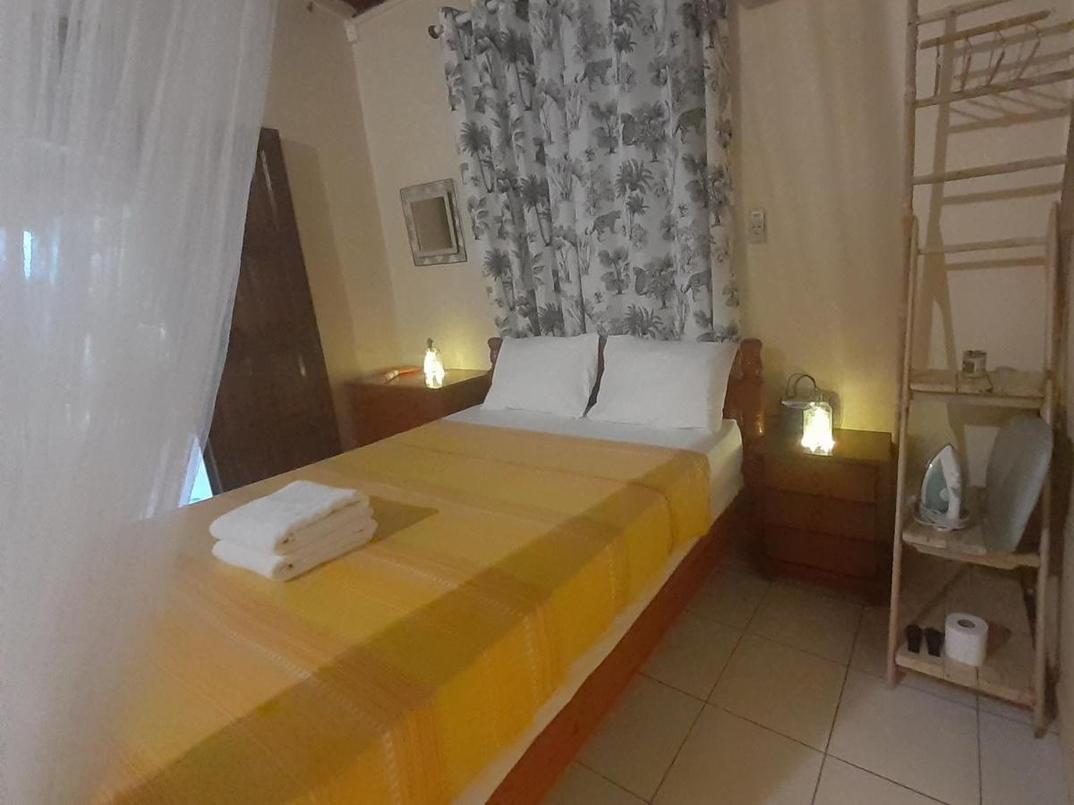 Studio Independant Chez L Habitant- Grand-Bourg  Zewnętrze zdjęcie