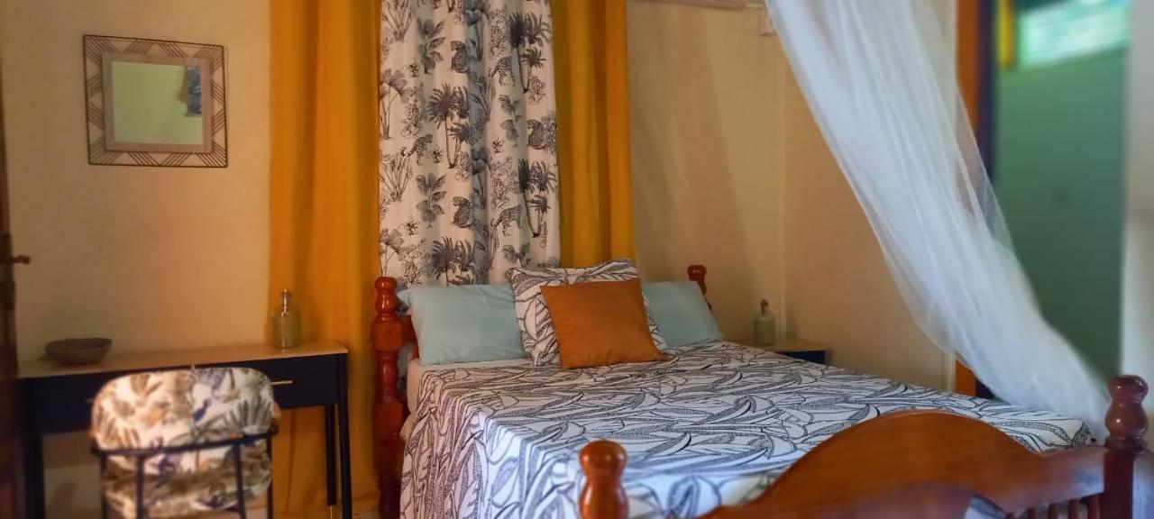 Studio Independant Chez L Habitant- Grand-Bourg  Zewnętrze zdjęcie